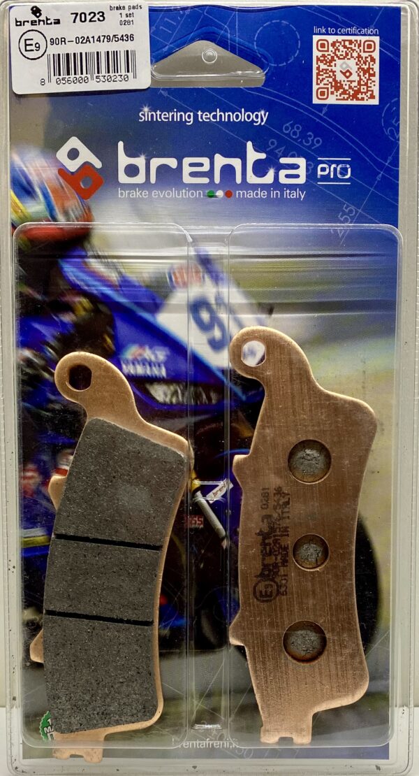 These Brenta sintered pro brake pads fit a number of Honda models including rear brake pads for Honda GL 1800 Gold Wing 2001 onwards. Two pads in blue packaging. Part number BR7023.