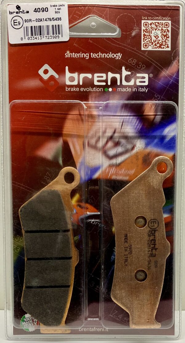 Brenta sintered brake pads. Part number BR4090. Two pads in red packaging.