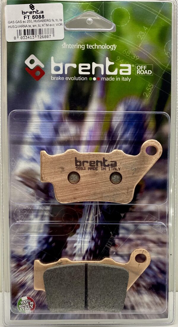 Brenta off road brake pads for your trail bike. Two rear pads to fit many makes and models. Brenta off road brake pads for your trail bike. High quality, offering excellent braking power in dirty conditions. Rear brake pads for many makes and models of off-road motorbike. Also fit Brembo Racing Calipers - Motocross Caliper 22.2180.20